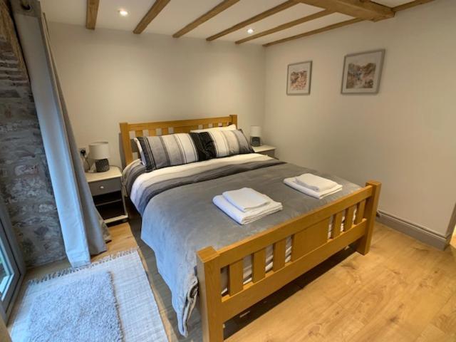 Swan House Tea Room And Bed & Breakfast 利德尼 外观 照片